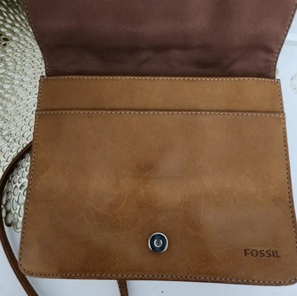 Fossil Brown Leather Crossbody Bag - Picture 11 of 15